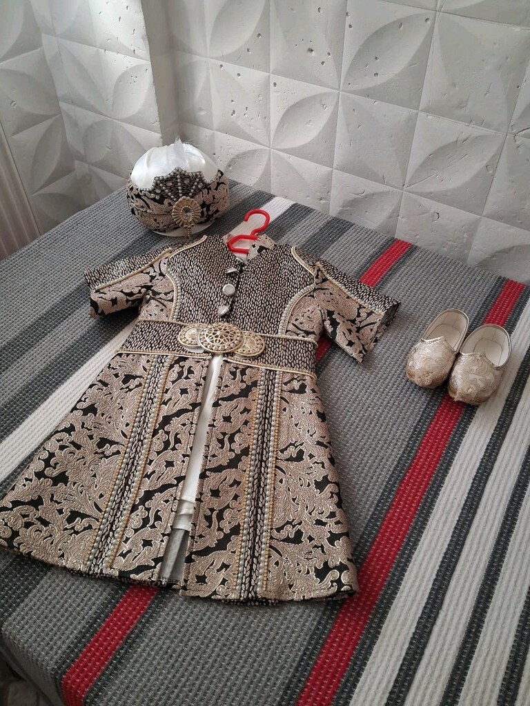 sünnet kıyafeti - 2