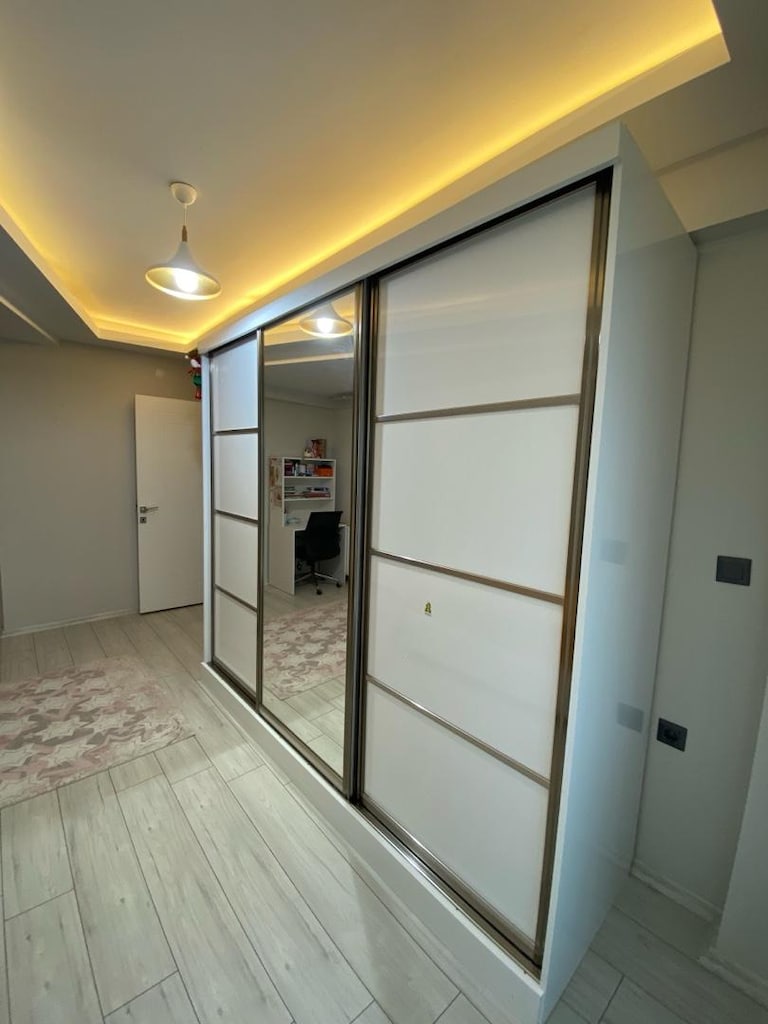 ÖZEL ÖLÇÜ MARANGOZ YAPIMI MDF GARDIROP