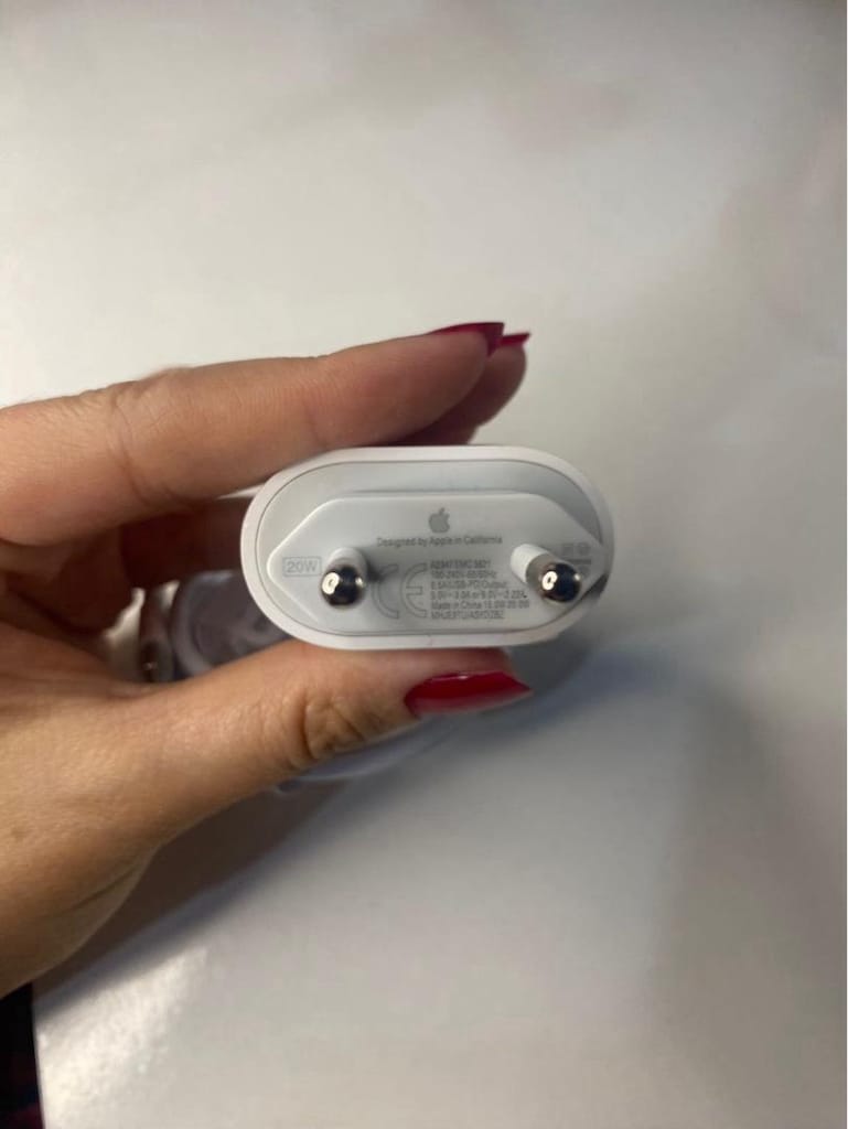 iPhone şarj aleti - 4