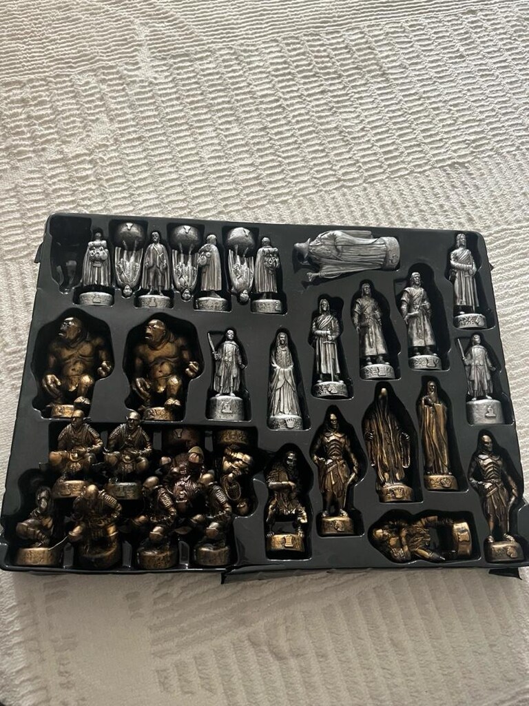 Osmanlı Tarihi döküm Orjinal santranç takımı - 3