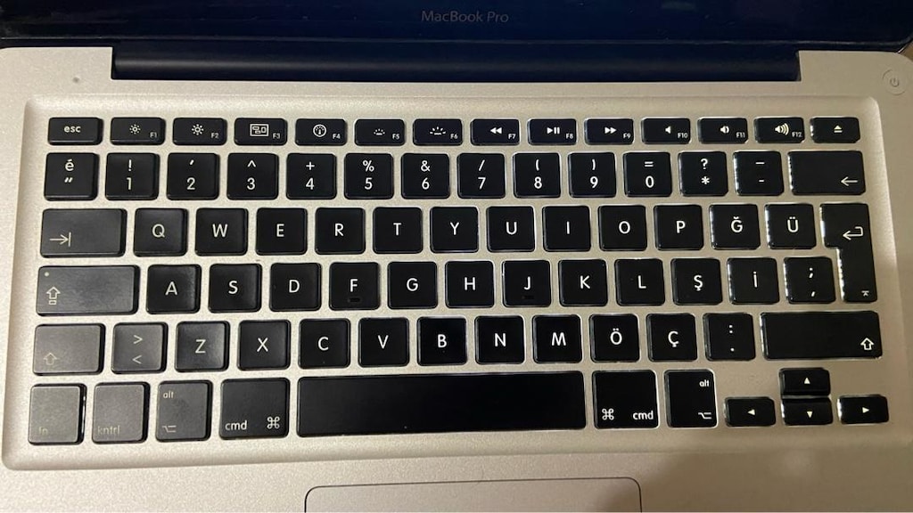 apple macbook pro 2009 - 5