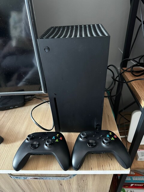 xbox x series ( 2 adet kol )