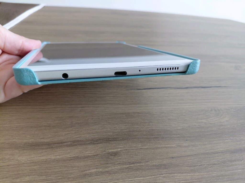 Galaxy tab A7 Lite T220 + ekran kelemi + şarj aleti - 3