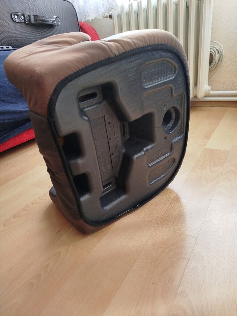 Yeni gibi 15-25 kg universal çocuk yükseltici oto koltuğu - 4