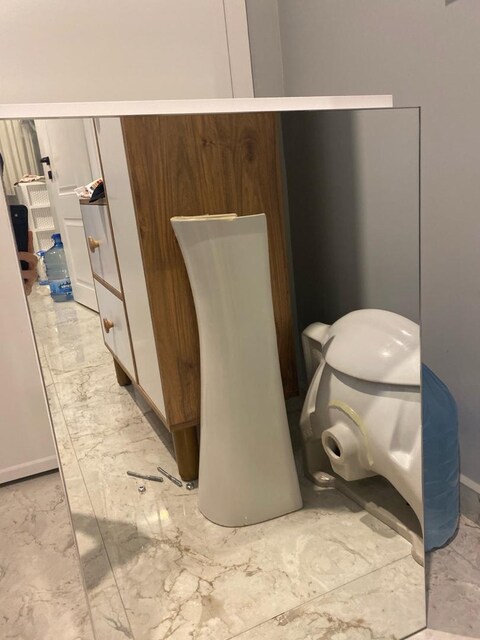 banyo dolabı