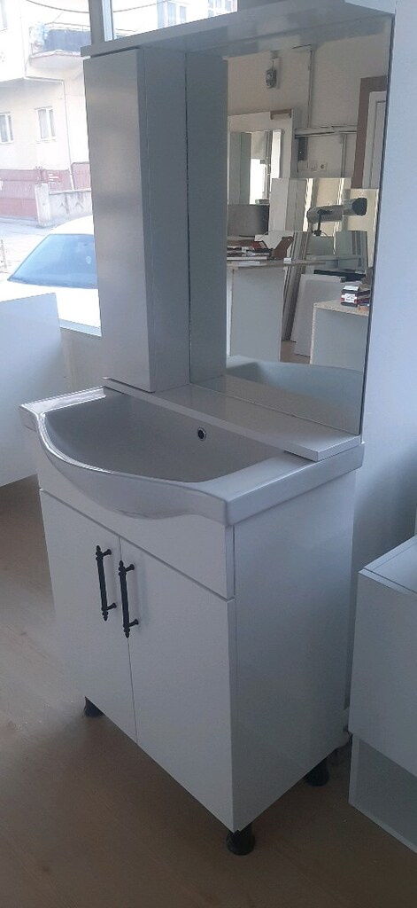 BANYO DOLABI SETI - 9