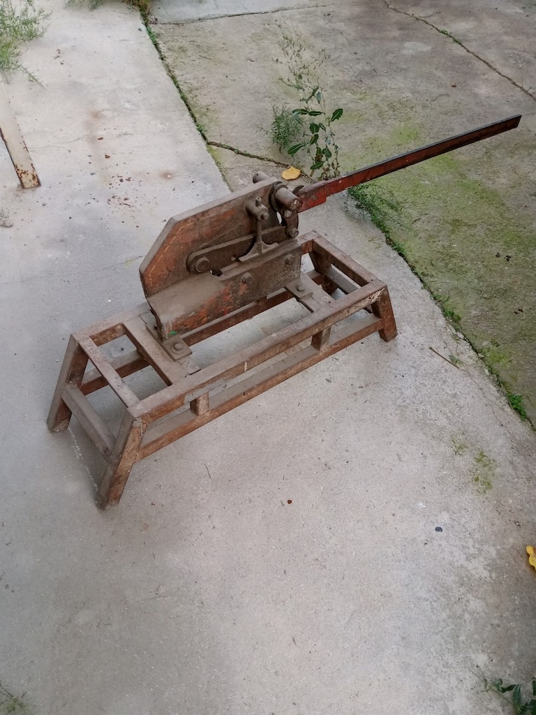 Ağır Tip Manuel Kol Kollu Sac ve Demir Kesme Makası (Sehpalı) - 3
