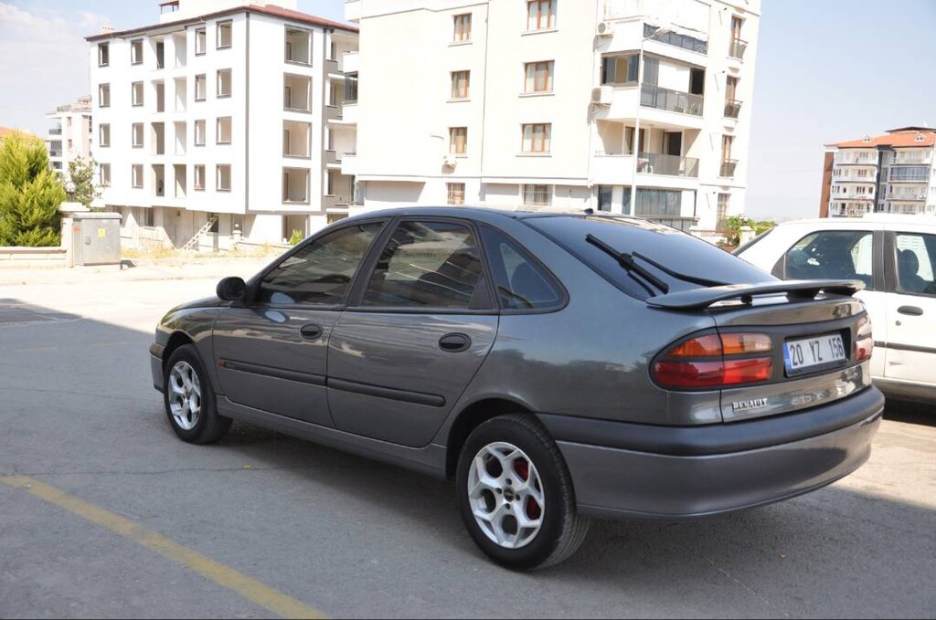 Reanult laguna 1.8 16v rxe - 7