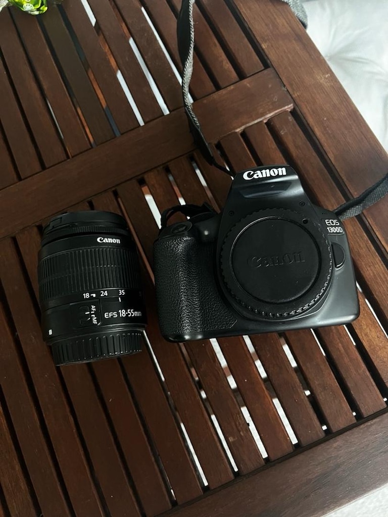 Canon 1300d DSLR Fotoğraf Makinesi