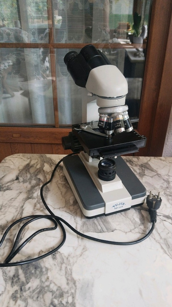 Mikroskop - 3