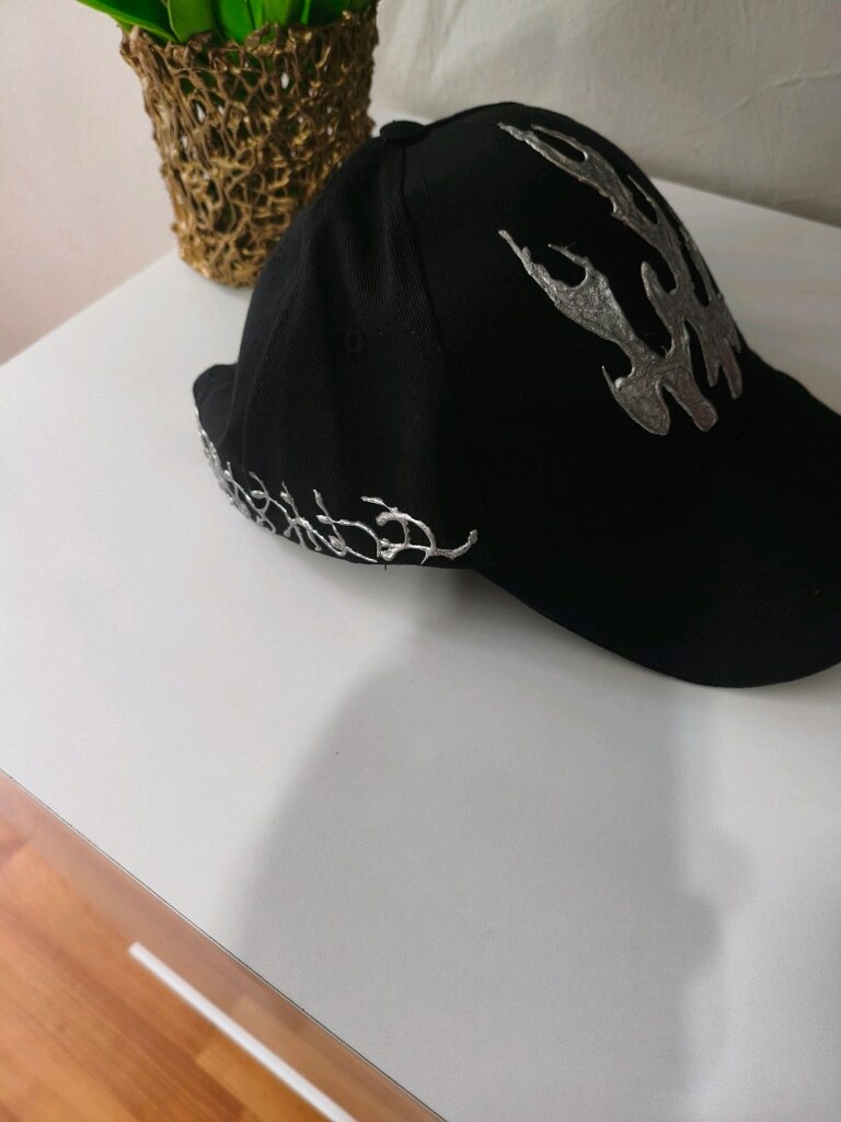 sıfır y2k grunge gümüş renk siyah şapka - 2