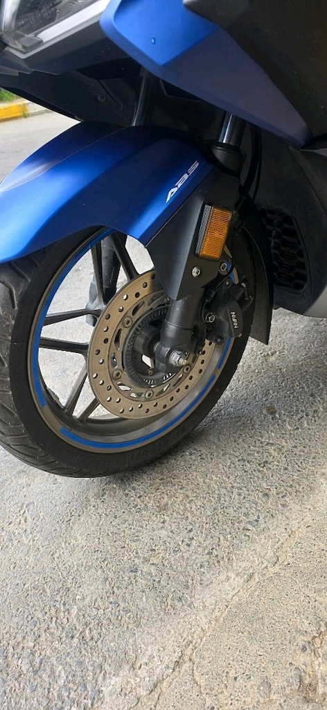 HONDA FORZA 250 - 7