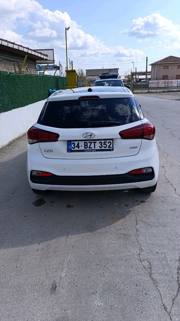 MEMURDAN SATILIK 2019 HYUNDAI i20 1.4 CRDi STYLE PANORAMA acil indirim - 4
