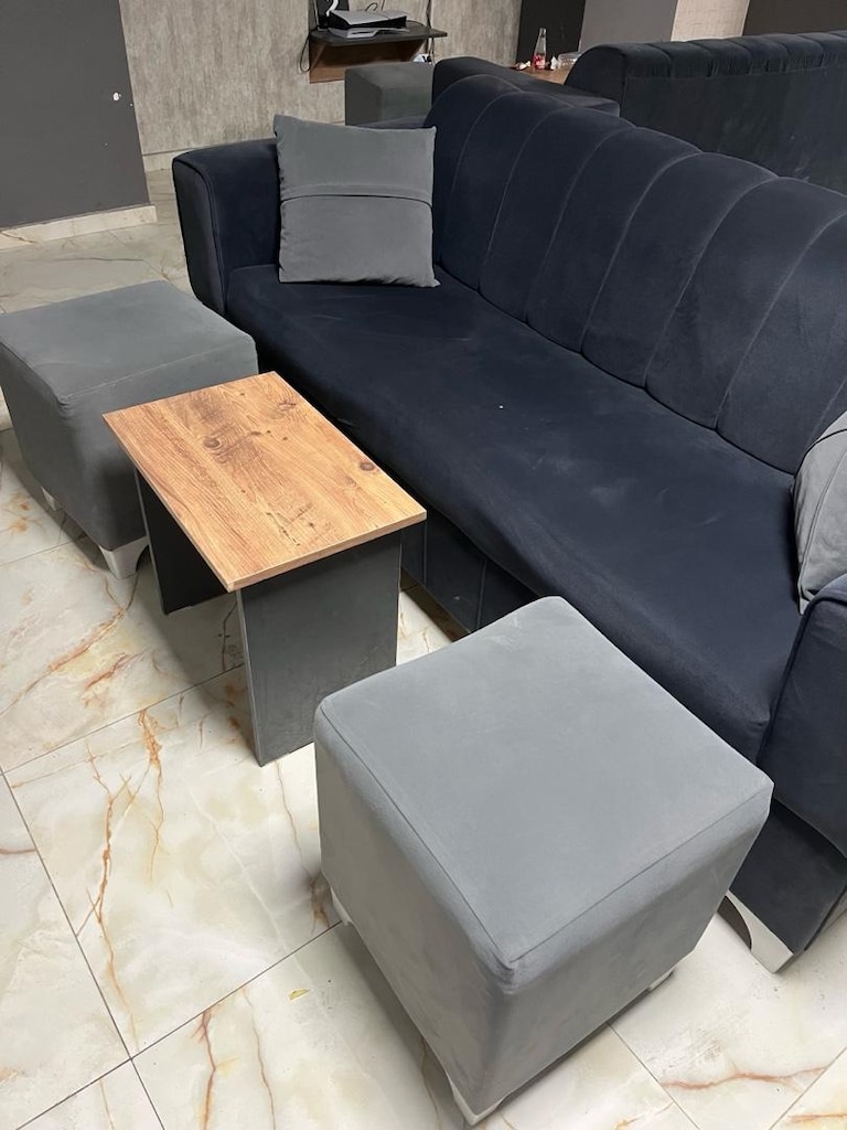 SATILIK KOLTUK/ÇEKYAT Masa ve Puf İle - 3