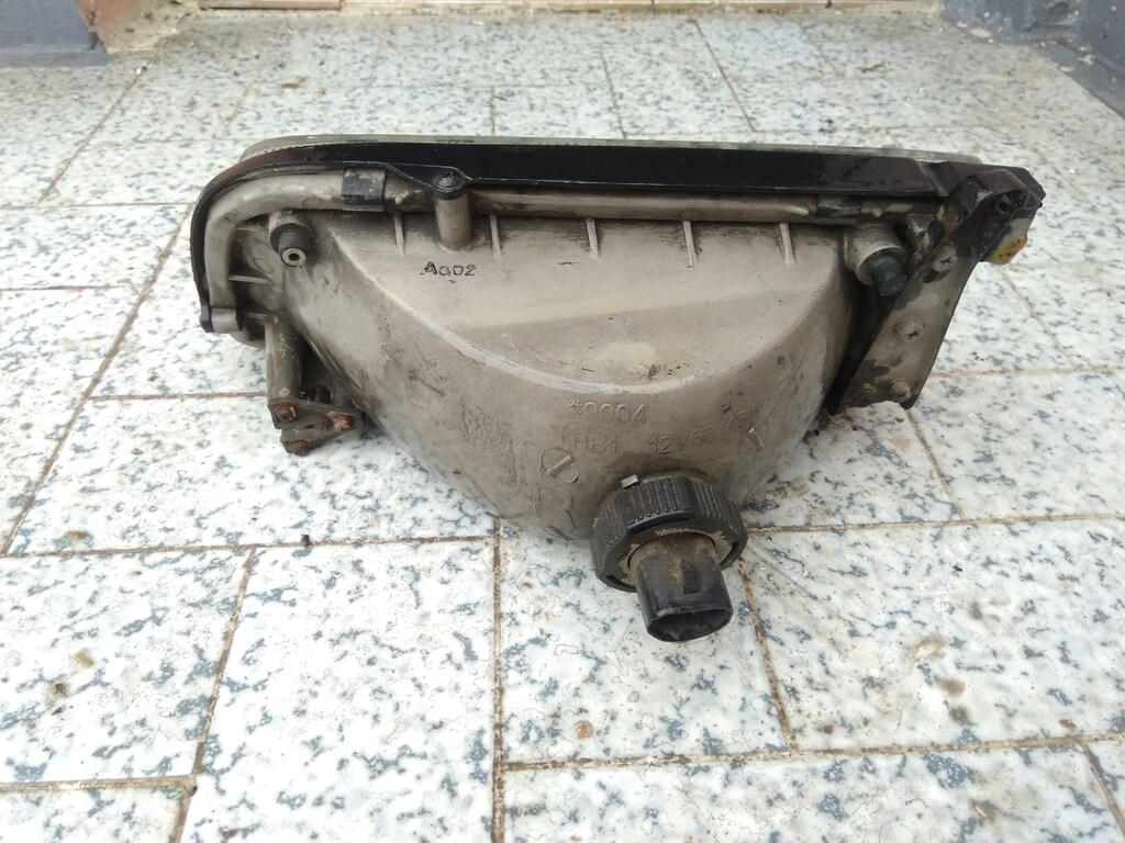 Mazda mpv sağ ön far orijinal çıkma parça - 2