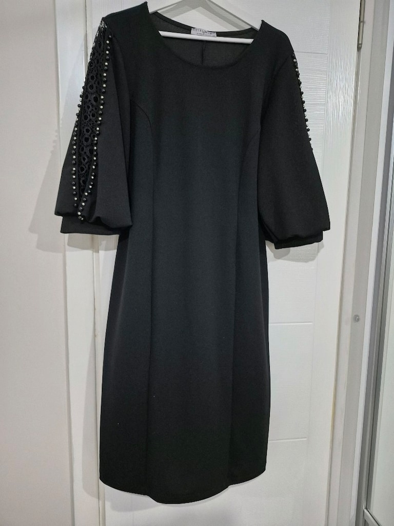 yeni hiç kullanılmadı 3xl abiye . Hediye .beden olmadı.boy 108 cm - 2