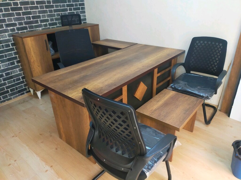 imalattan ofis masa takımı set halinde koltuklar dahildir 7 parca - 2