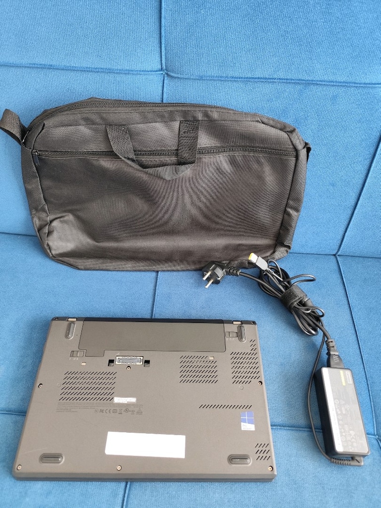 5-6 Saat Batarya Pil Lenovo Thinkpad - İ7 İşlemci 16 GB RAM - 9