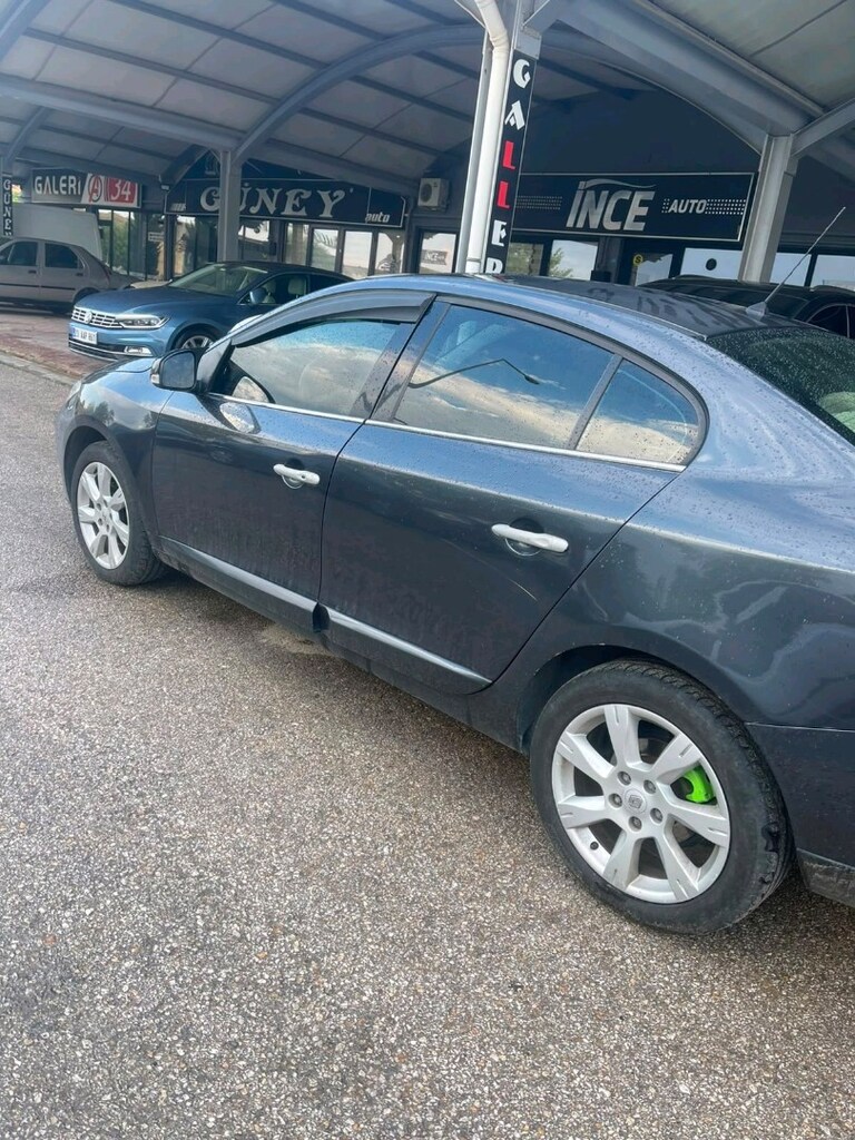 2011 fluence en ful paket - 3