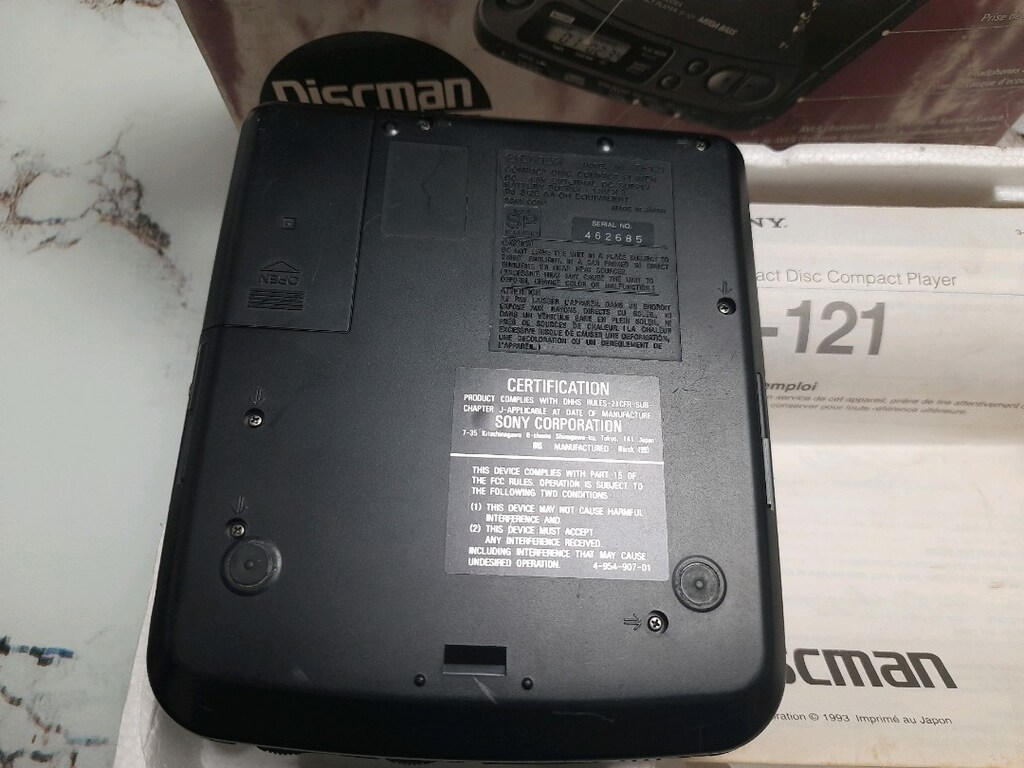 Sony Discman D-121 JAPAN - 3