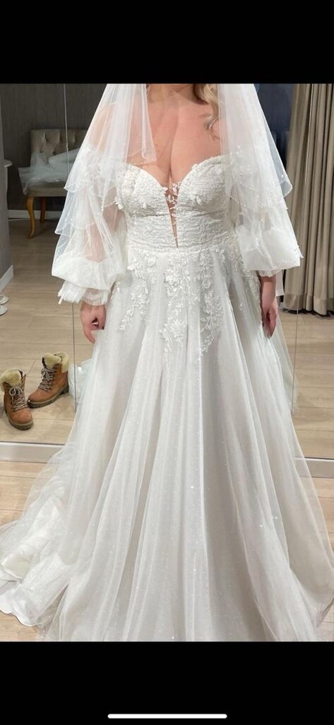 Gelinlik Oleg Cassini