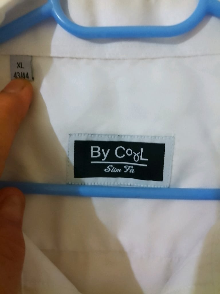 XL 43 44 beden Beyaz damat gömleği 100 tl - 2