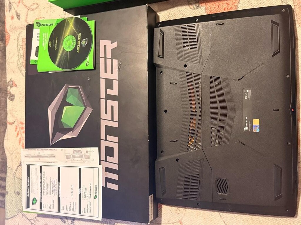Monster abra v13.1 gaming laptop - 7