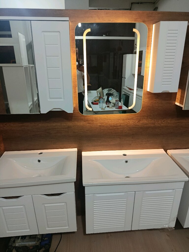 İMALATCIDAN LETLI AYNALI &BALON KAPAK BANYO DOLABI SETİ - 12