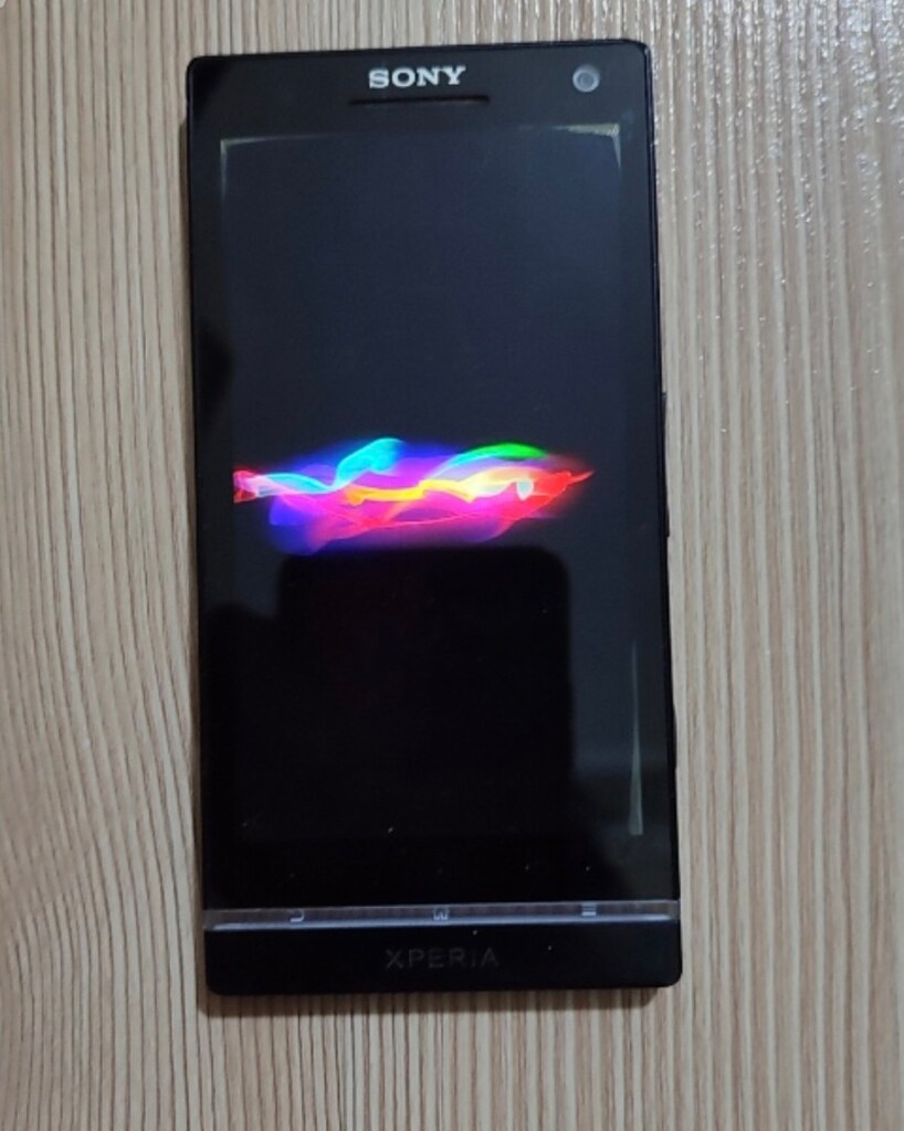 Sony Xperia S (Sony LT26i) - 7