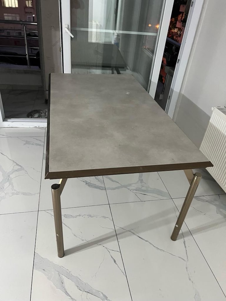 derin dondurucu ve yemek masası ikisi - 6