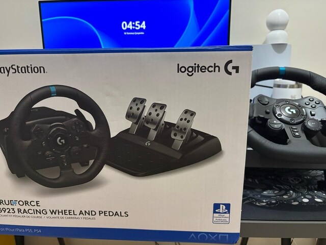 Logitech G923 Direksiyon Seti PC,PS4,PS5