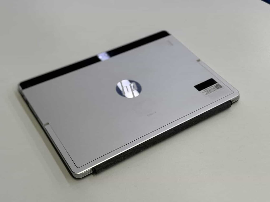 Tablet / Laptop Pc M5-6Y57 Cpu 8Gb Ram 256Gb Nvme 12.5" Dokunmatik - 8