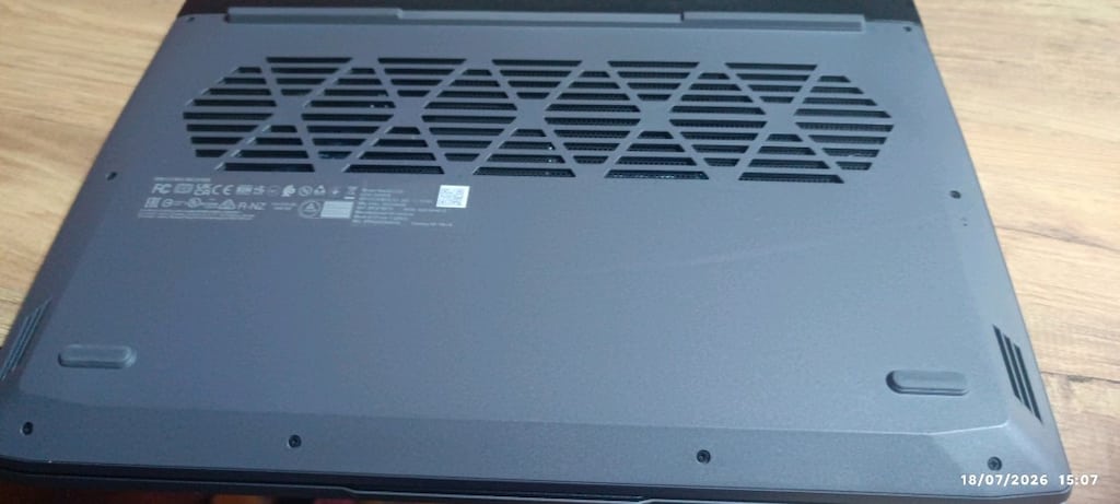 GOP PAZARİÇİ LENOVO 4060 rtx LOQ AMD RYZEN 7 7850HS 3.8G 1tb 16gb - 3