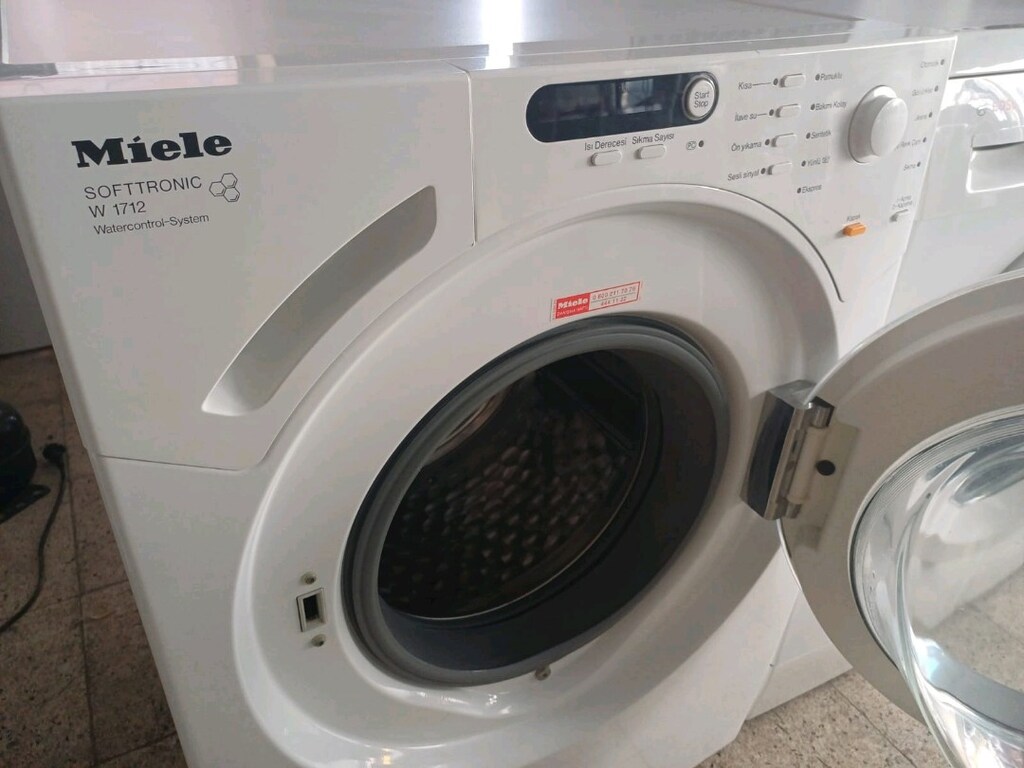 Miele 6 kg çamaşır makinesi tamir görmemiş - 6