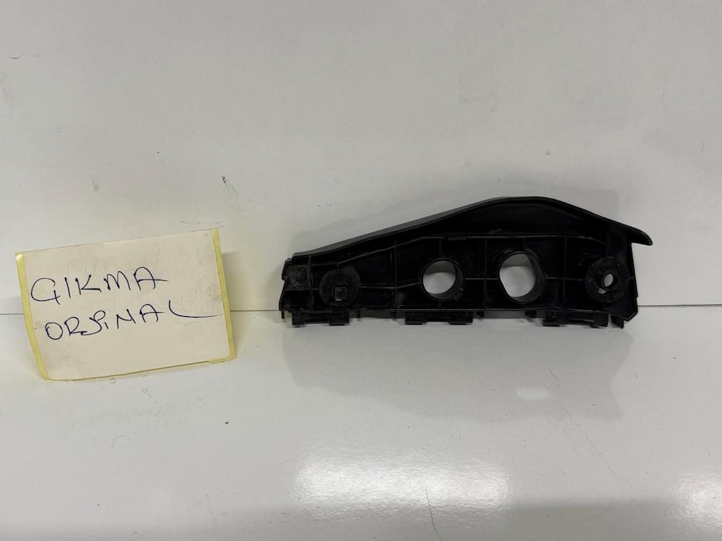 Toyota corolla sağ ön tampon braketi 10-13 çıkma orjinal 521152460 - 2