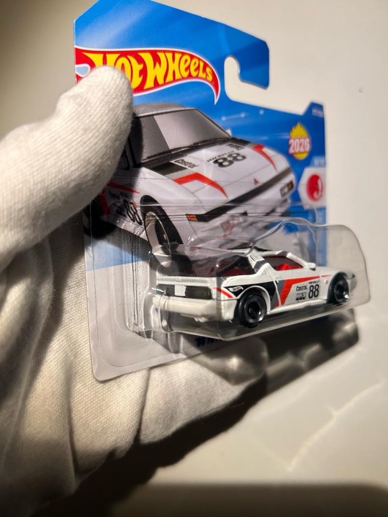 Hot Wheels Mitsubishi Starion - 2
