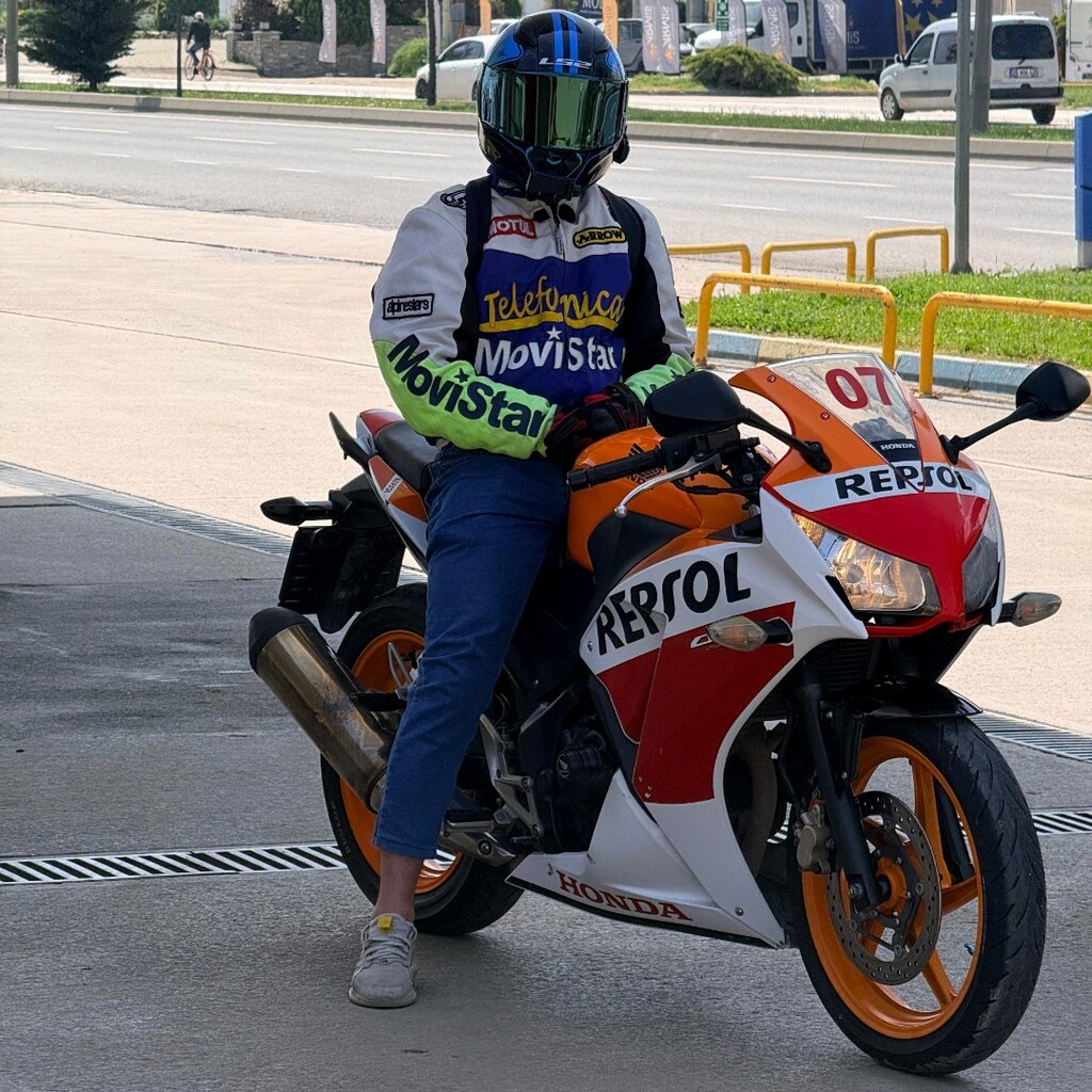 HONDA CBR 250 R REPSOL (ACİL SON 1 HAFTALIK FİYAT) - 2