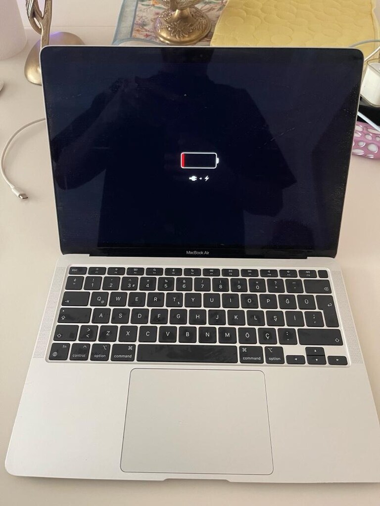 Apple Macbook Air M1 8/256Gb Magic Mouse 2 - letgo'dan Sıfırından