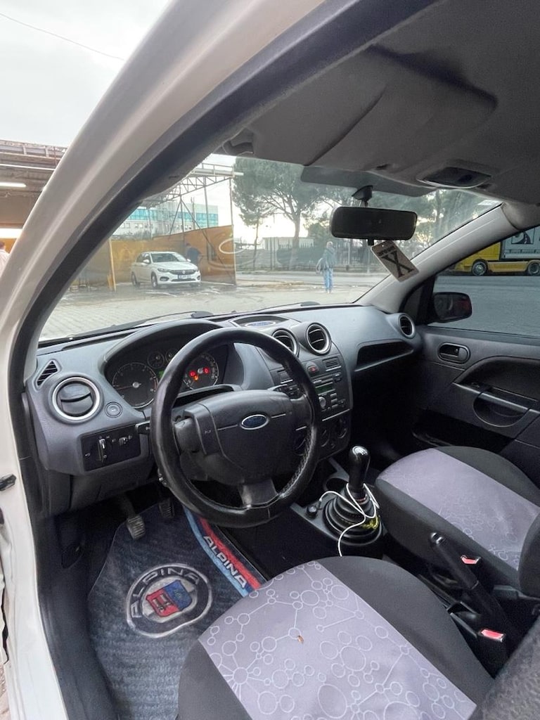 Acil masrafsız ford fiesta - 6