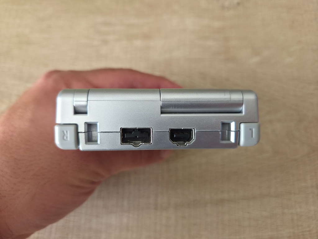 Nintendo Game Boy Advance SP (AGS-001) - 5