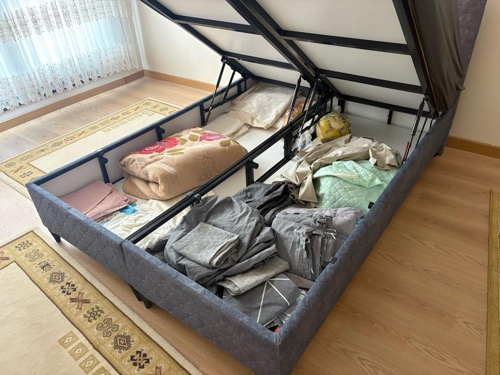 Koltuk takımı + Tv ünitesi +3’lü Zigon Sehpa+ Çift Kişilik Yatak - 15