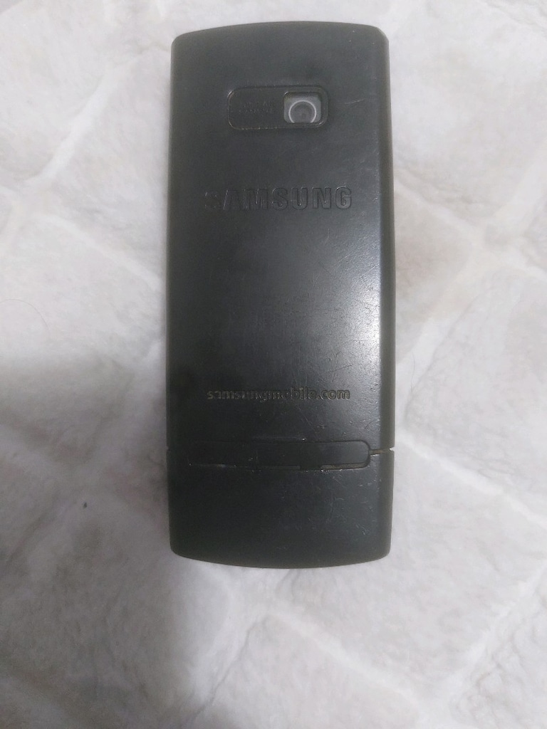 Samsung tuşlu cep telefonu - 4