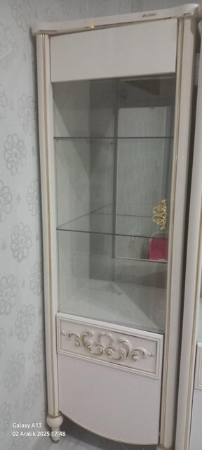 gümüşlük Dolap
