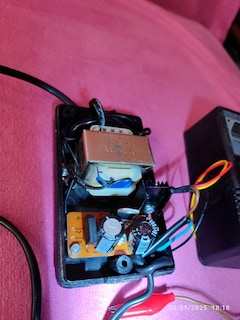 yıldırım marka 12v 1.2 a voltmetreli adaptör 650 tl - 5