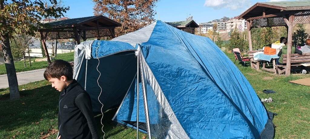 Deprem çadır Almanya gelmiş tır büyük sineklik 6 kişilik Beylikdüzü - 2