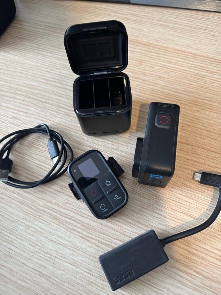 Gopro 10, kumanda, su altı kılıf, larj istasyonu, vs. - 6