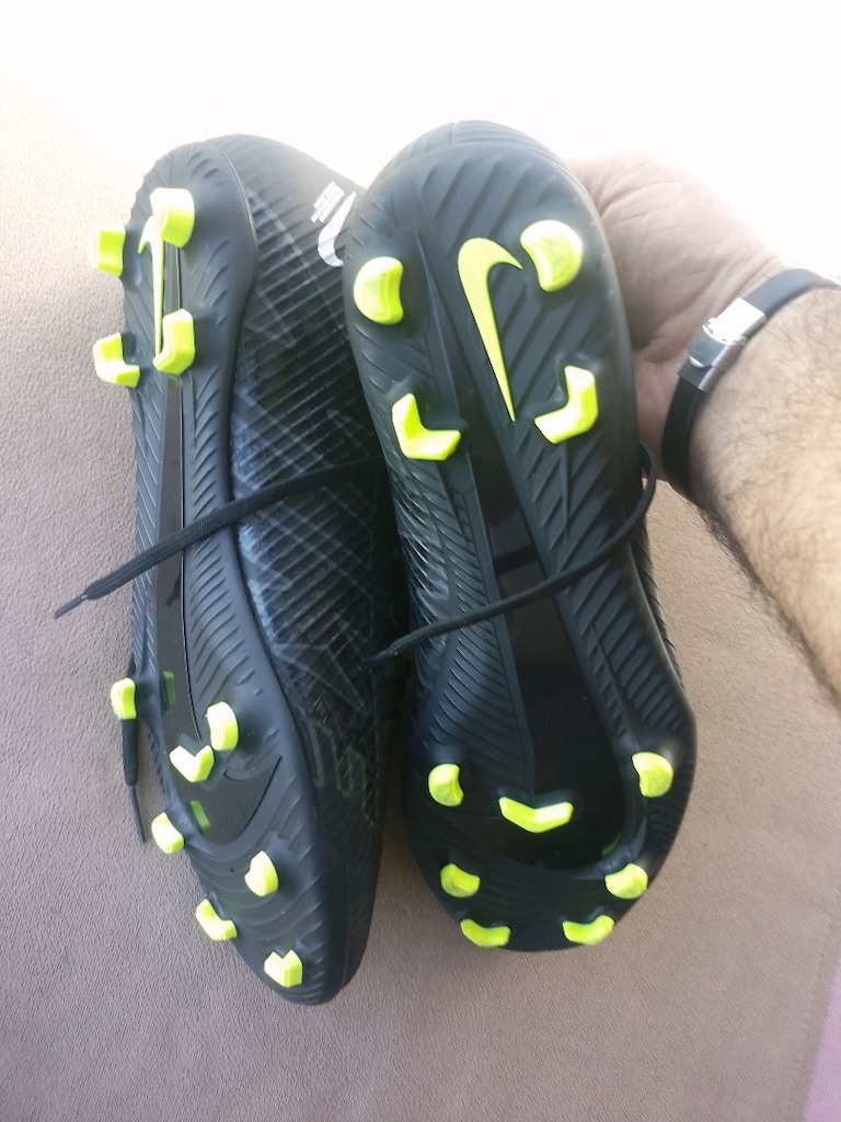 Nike ayakkabı krampon 43 numara kalip kucuktur - 20