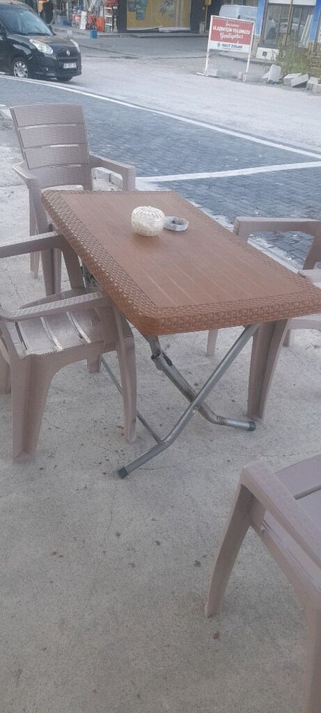 katlanır masa 6 adet