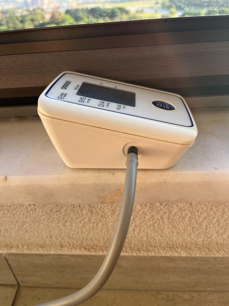 Omron M2 Basic Koldan Ölçer Dijital Tansiyon Aleti (Çok Temiz) - 4