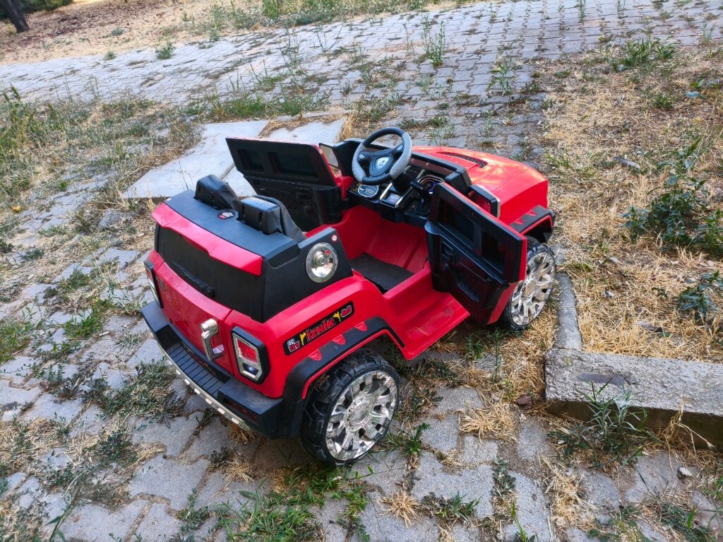 temiz 6 aylık akülü araba - 3